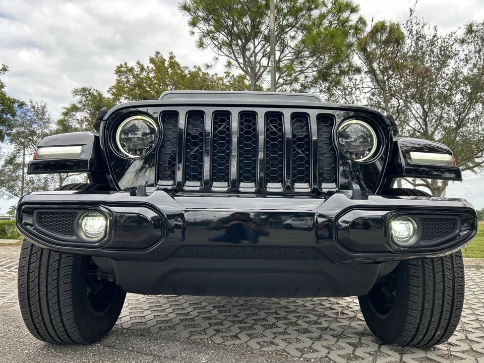 2023 Jeep JT Gladiator - Image 18 of 31
