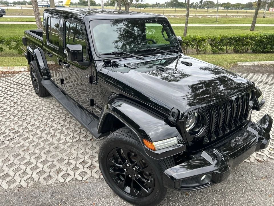 2023 Jeep JT Gladiator - Image 11 of 31