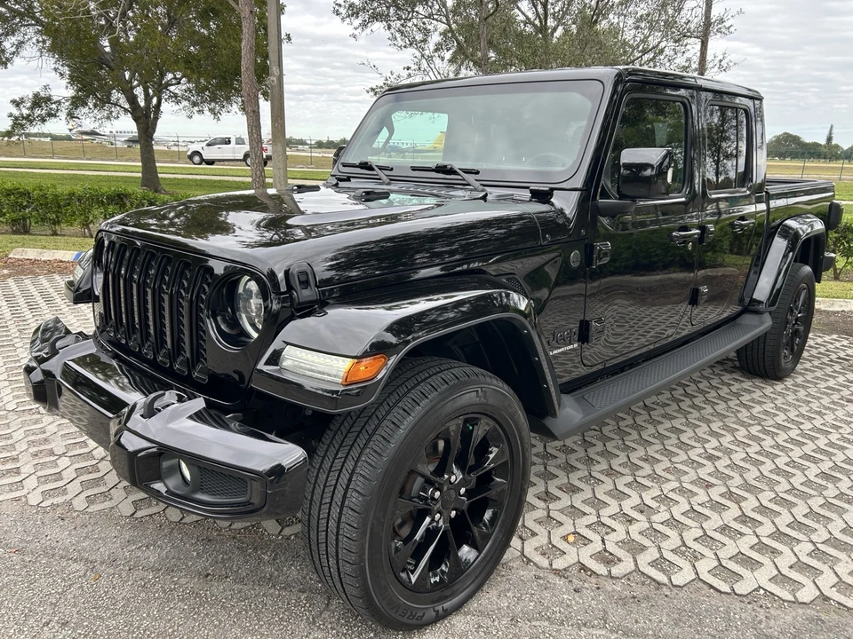 2023 Jeep JT Gladiator - Image 5 of 21