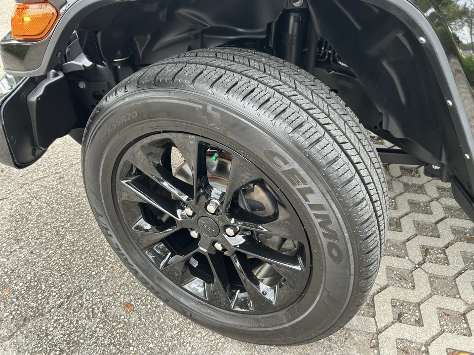 2023 Jeep JT Gladiator - Image 27 of 31
