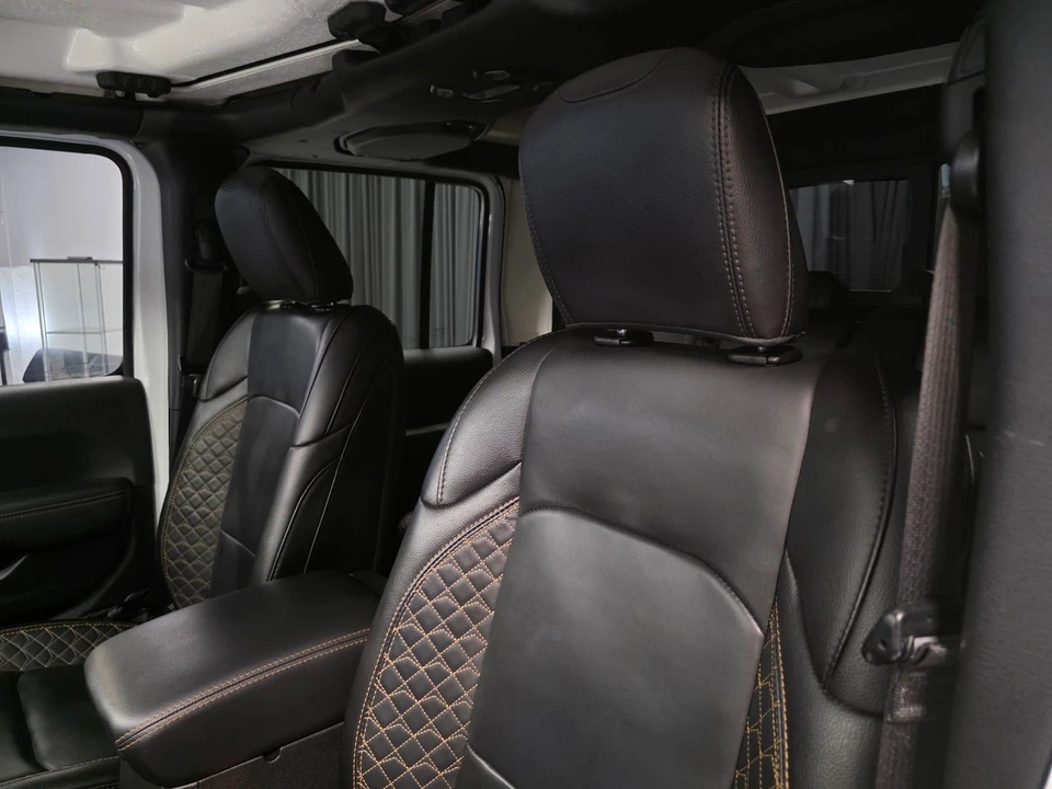 2023 Jeep JT Gladiator - Image 16 of 31