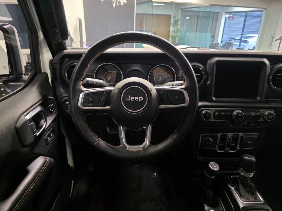 2023 Jeep JT Gladiator - Image 19 of 31