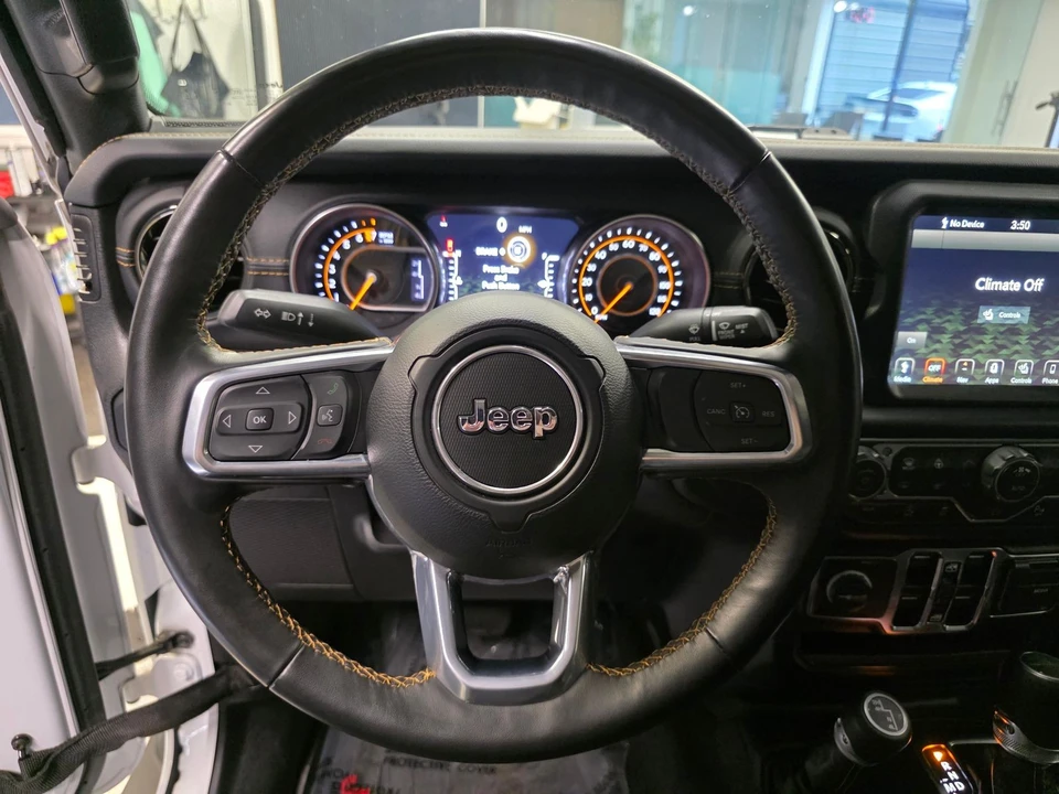 2023 Jeep JT Gladiator - Image 20 of 31
