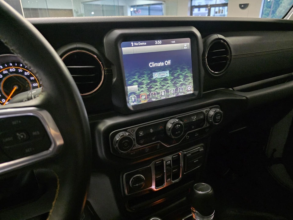 2023 Jeep JT Gladiator - Image 21 of 31