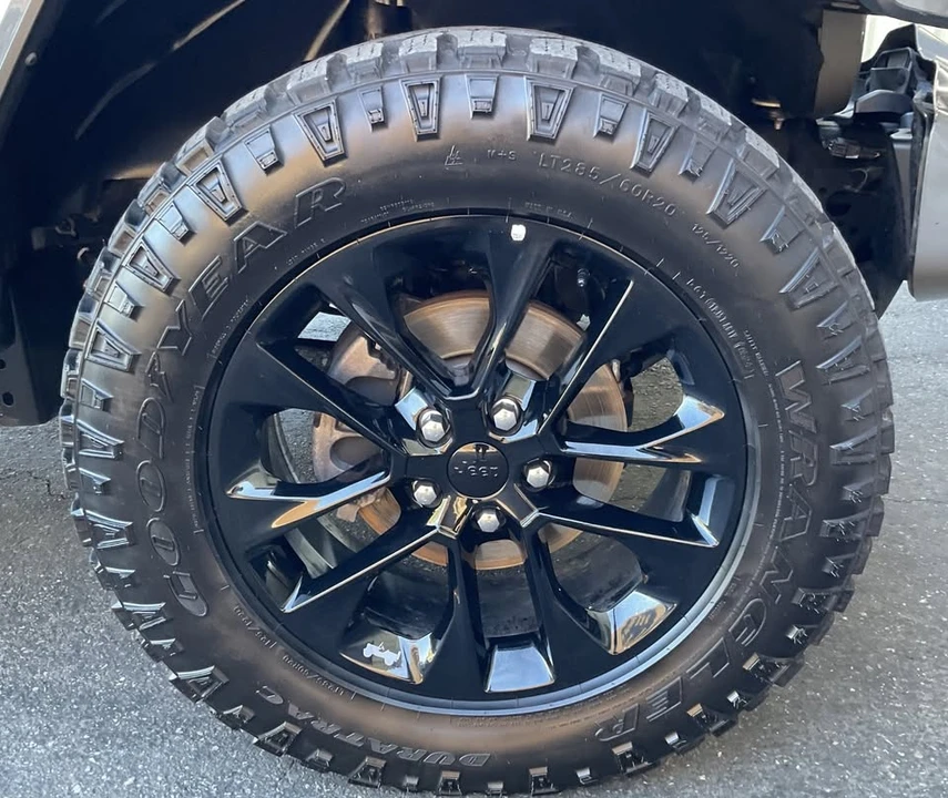 2023 Jeep JT Gladiator - Image 11 of 19