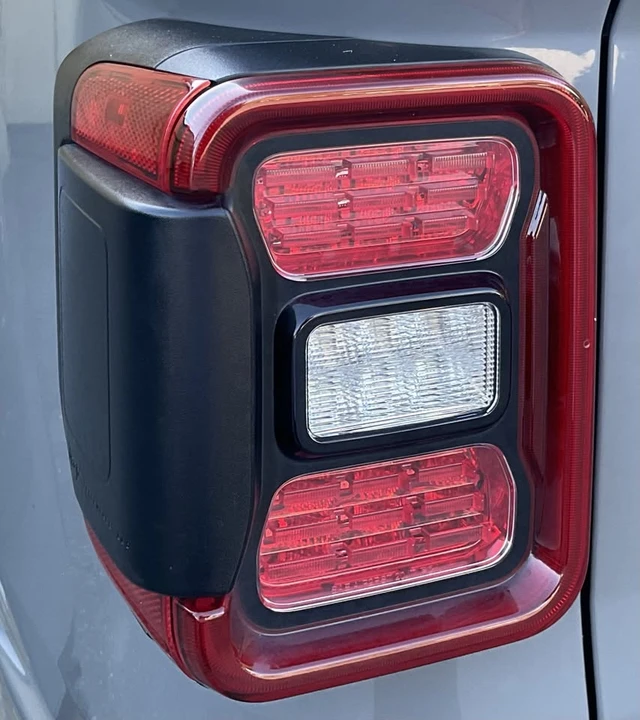 2023 Jeep JT Gladiator - Image 10 of 19