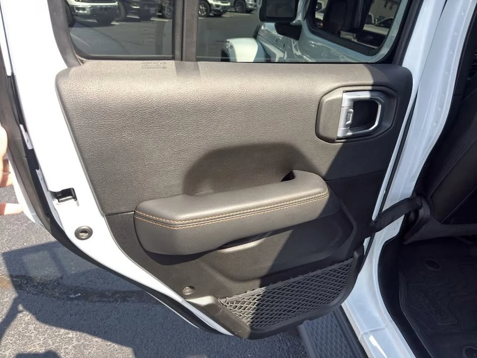 2023 Jeep JT Gladiator - Image 12 of 17