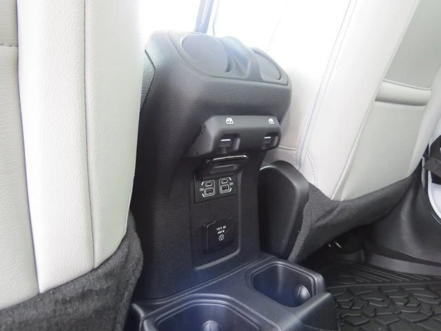 2023 Jeep JT Gladiator - Image 12 of 20