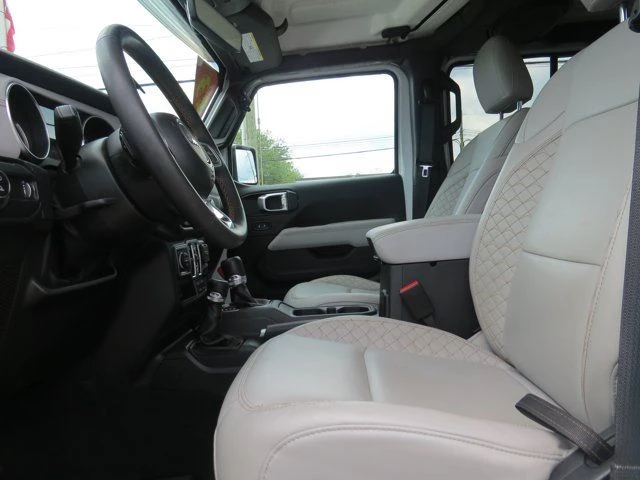 2023 Jeep JT Gladiator - Image 13 of 20