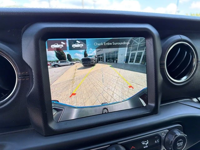 2023 Jeep JT Gladiator - Image 14 of 20