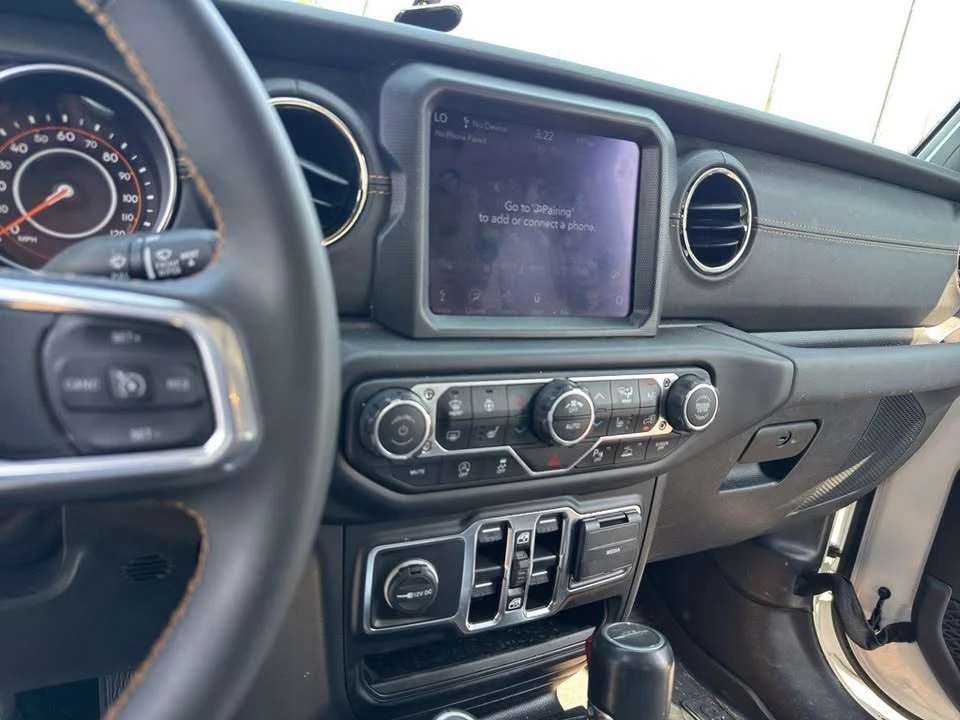 2023 Jeep JT Gladiator - Image 15 of 16