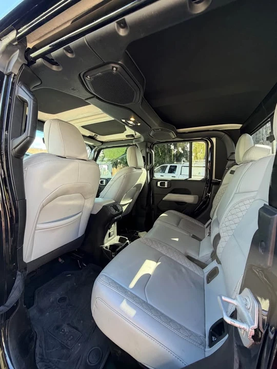 2023 Jeep JT Gladiator - Image 8 of 15