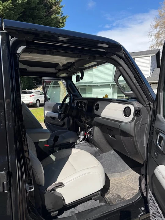 2023 Jeep JT Gladiator - Image 7 of 15
