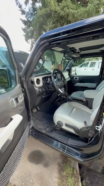 2023 Jeep JT Gladiator - Image 15 of 15