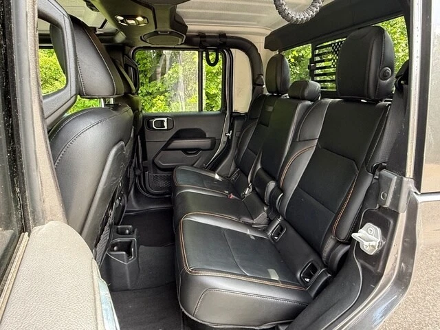 2023 Jeep JT Gladiator - Image 18 of 31
