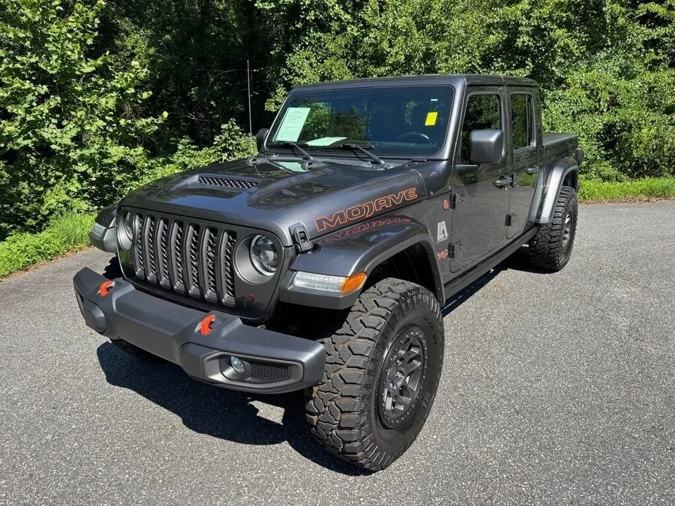 2023 Jeep JT Gladiator - Image 2 of 31