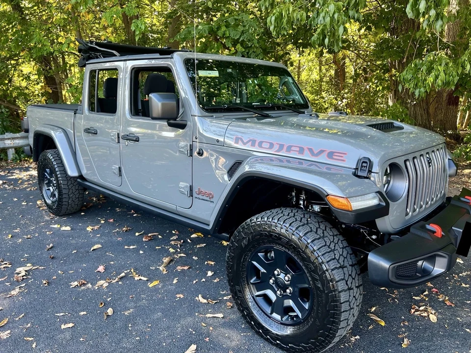 2023 Jeep JT Gladiator - Image 7 of 21