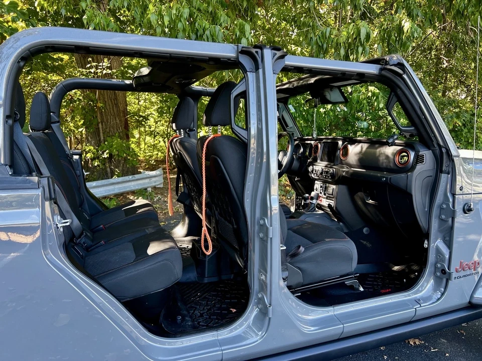 2023 Jeep JT Gladiator - Image 14 of 21