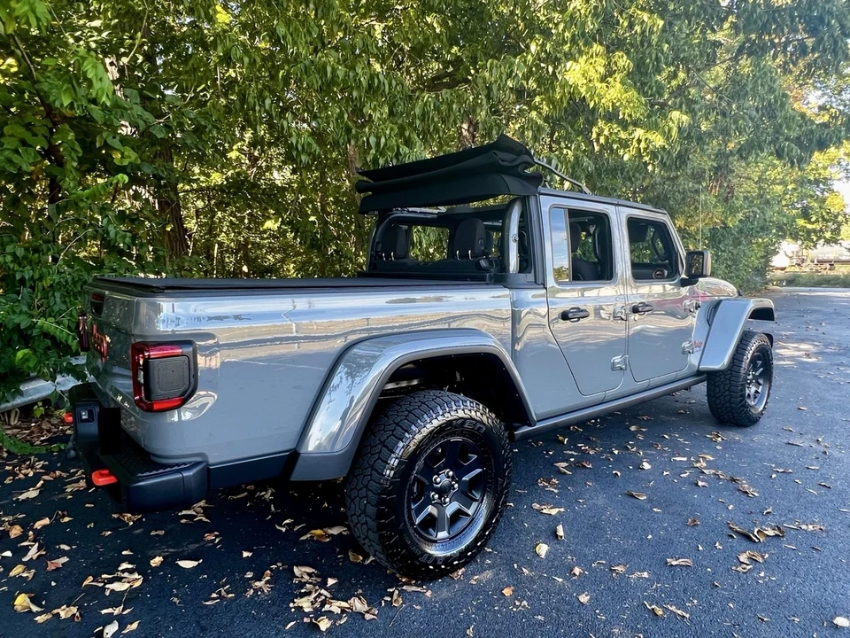 2023 Jeep JT Gladiator - Image 9 of 21