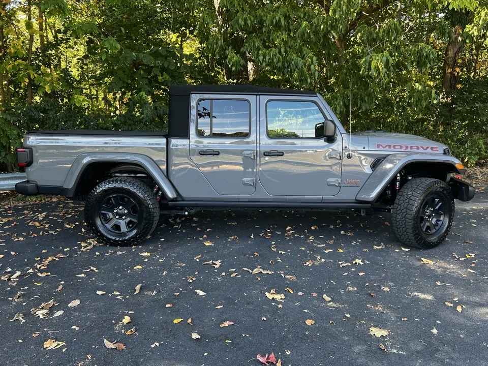 2023 Jeep JT Gladiator - Image 3 of 21