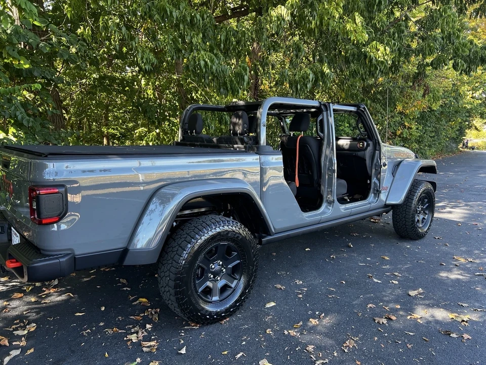 2023 Jeep JT Gladiator - Image 15 of 21