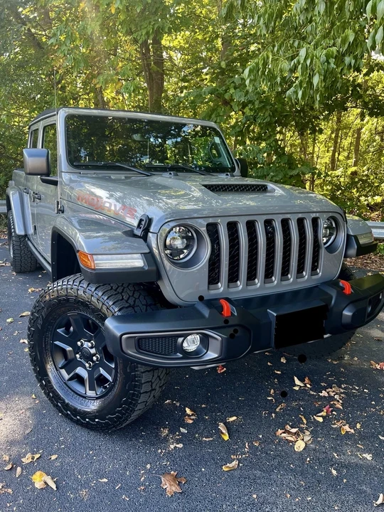 2023 Jeep JT Gladiator - Image 2 of 21