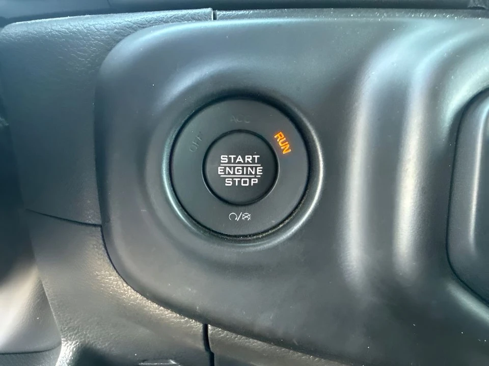 2023 Jeep JT Gladiator - Image 20 of 31