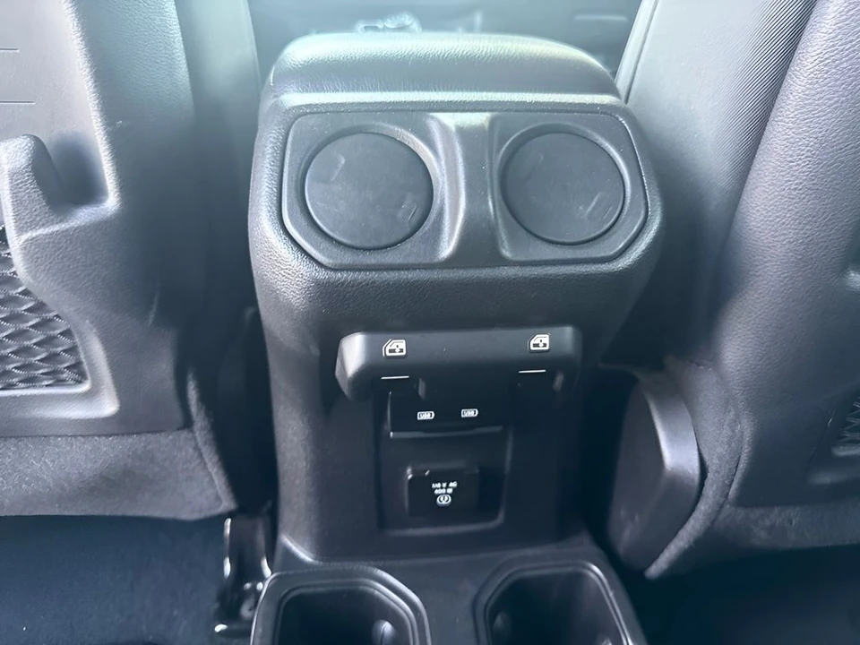 2023 Jeep JT Gladiator - Image 12 of 31