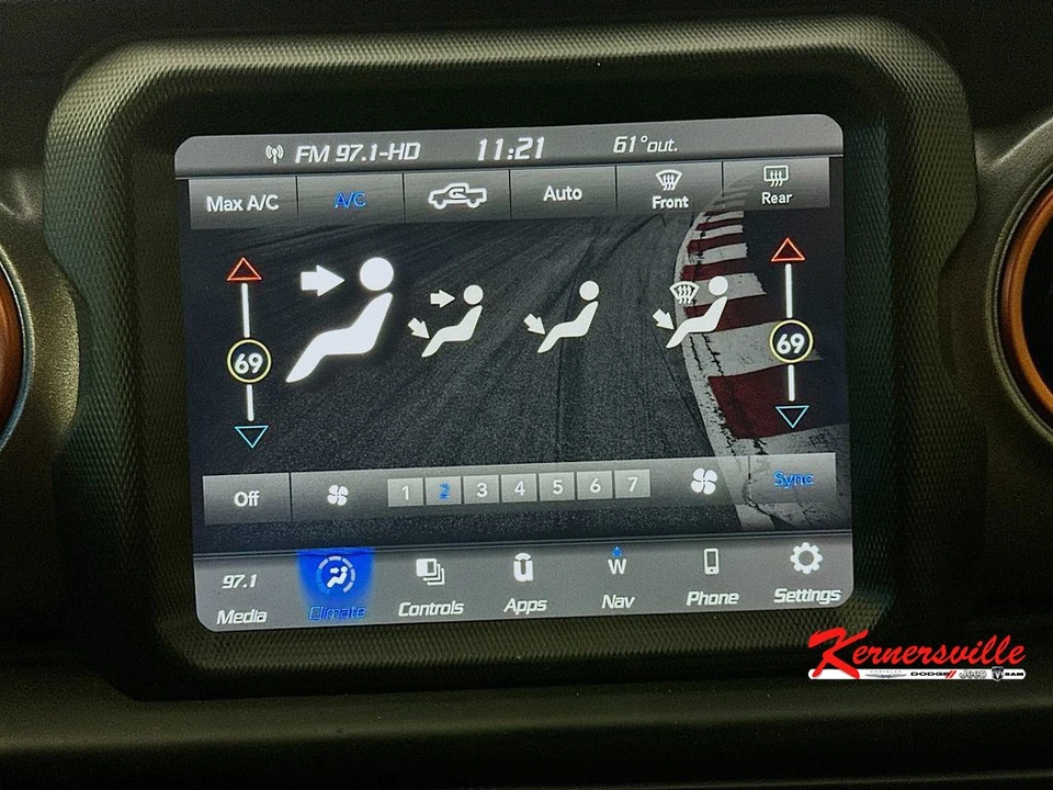 2023 Jeep JT Gladiator - Image 18 of 24