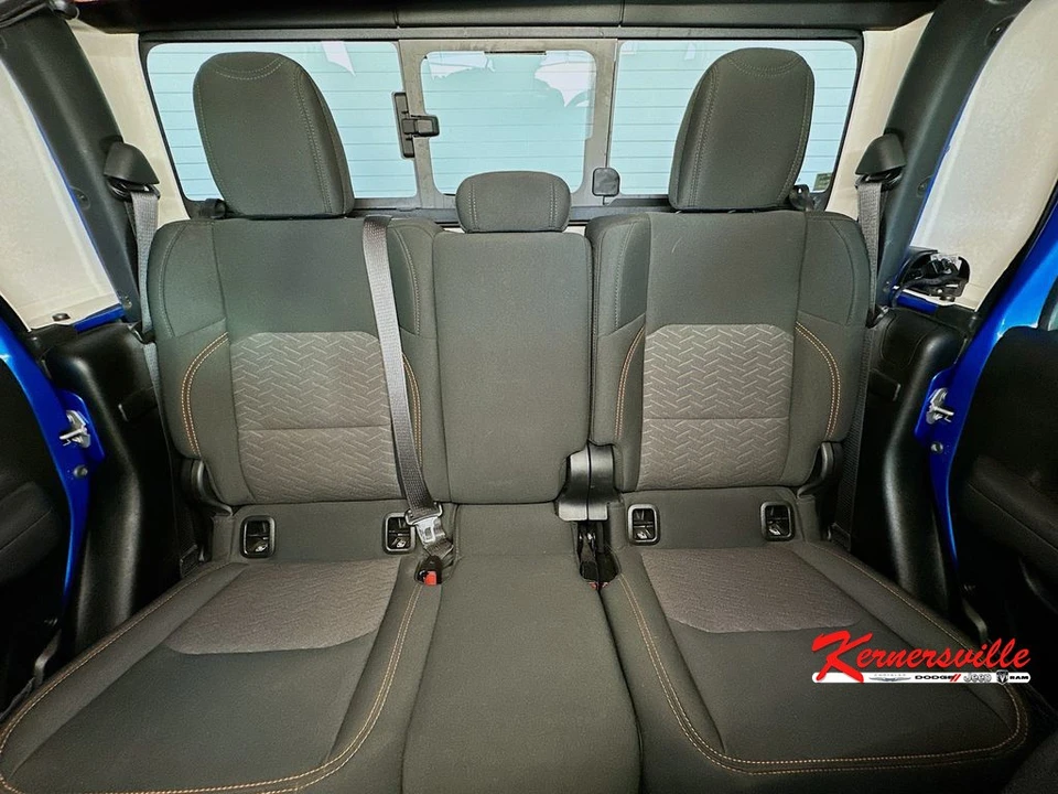 2023 Jeep JT Gladiator - Image 13 of 24
