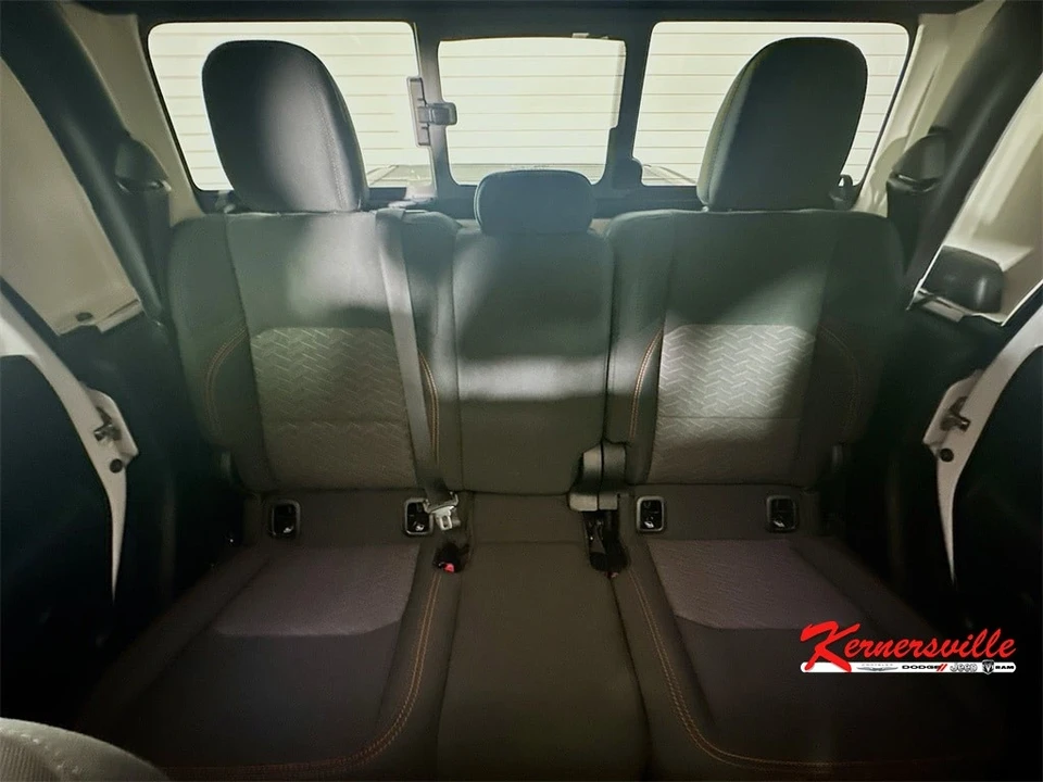 2023 Jeep JT Gladiator - Image 13 of 21