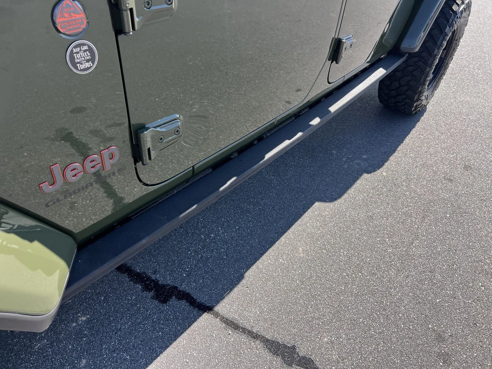2023 Jeep JT Gladiator - Image 16 of 31