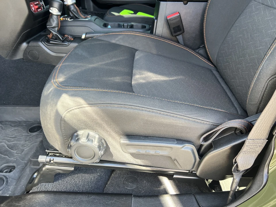 2023 Jeep JT Gladiator - Image 19 of 31