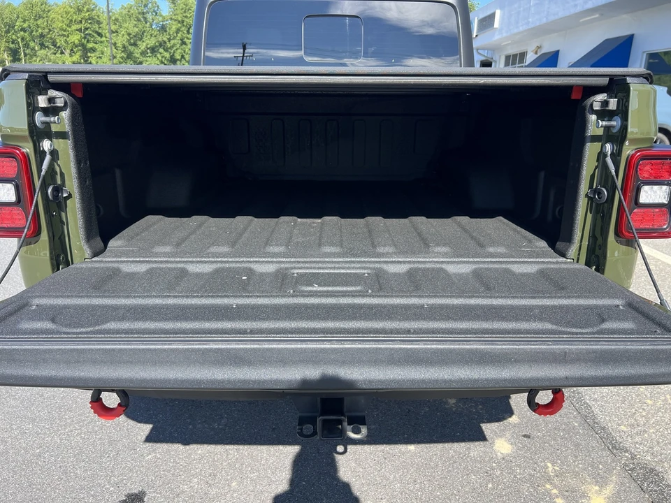 2023 Jeep JT Gladiator - Image 5 of 31