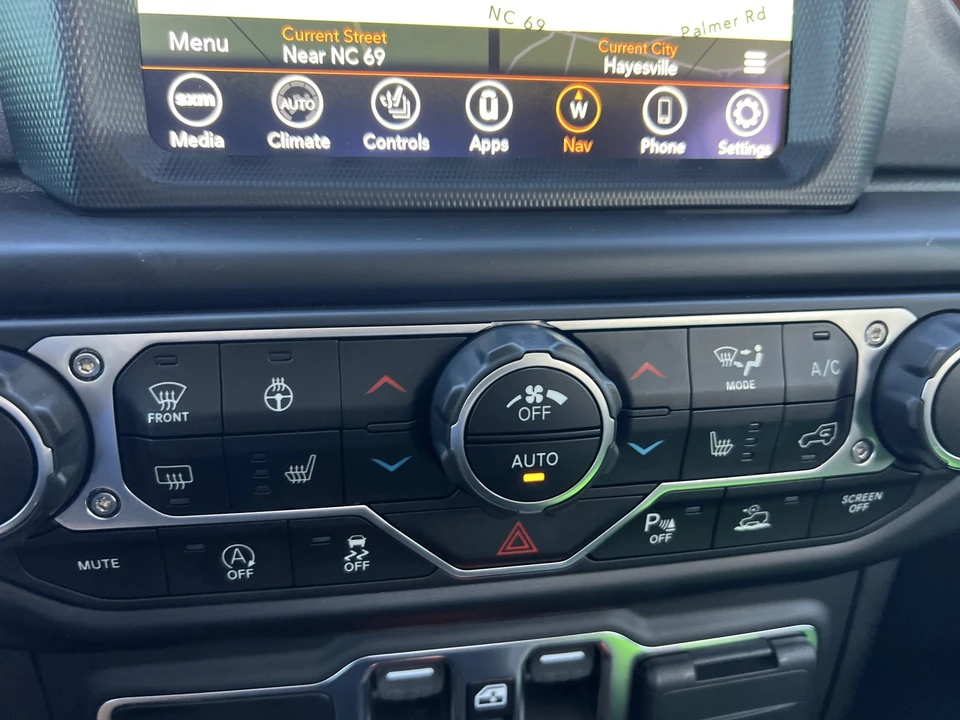 2023 Jeep JT Gladiator - Image 23 of 31