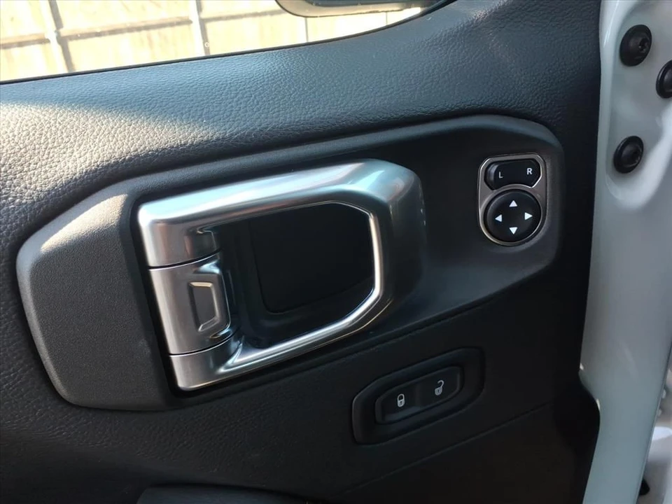 2023 Jeep JT Gladiator - Image 17 of 21