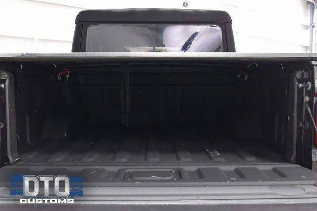 2023 Jeep JT Gladiator - Image 19 of 21