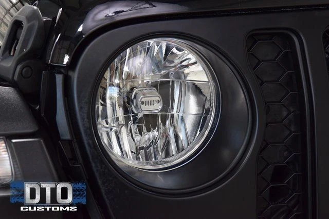 2023 Jeep JT Gladiator - Image 10 of 21