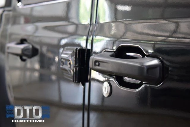 2023 Jeep JT Gladiator - Image 16 of 21