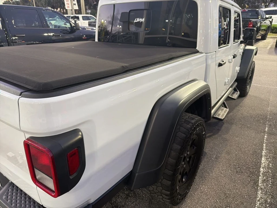 2023 Jeep JT Gladiator - Image 4 of 4