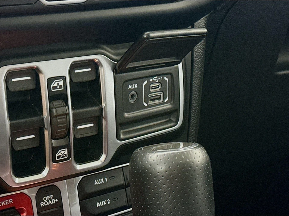 2023 Jeep JT Gladiator - Image 20 of 31