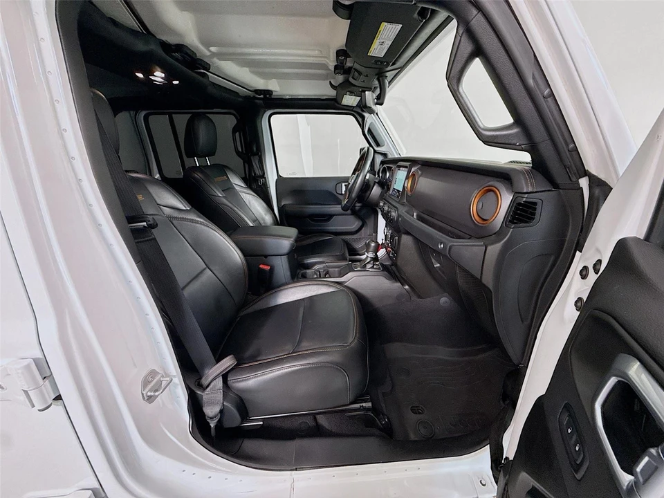 2023 Jeep JT Gladiator - Image 25 of 31