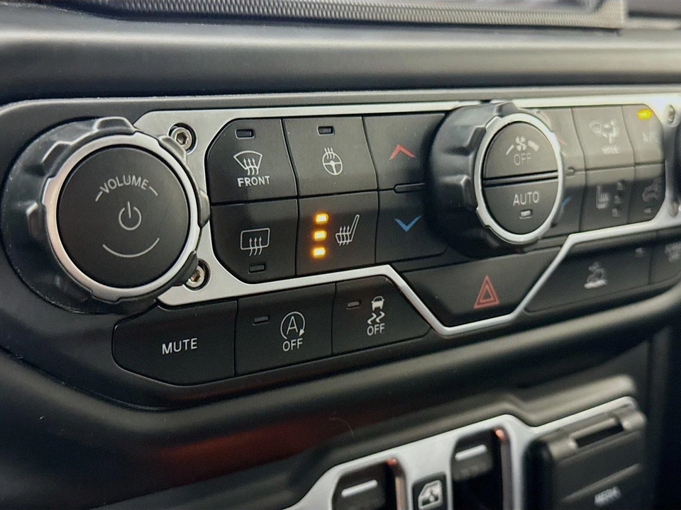 2023 Jeep JT Gladiator - Image 14 of 31