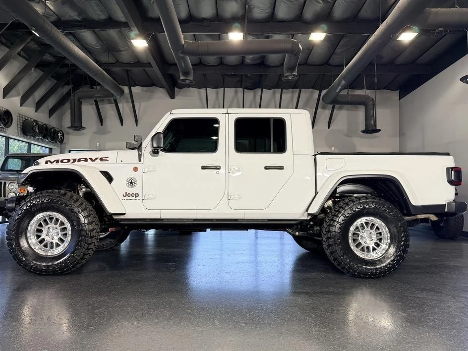 2023 Jeep JT Gladiator - Image 7 of 31