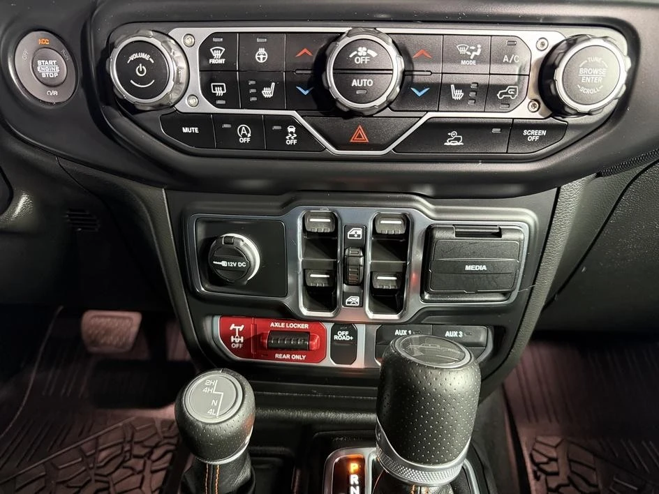 2023 Jeep JT Gladiator - Image 23 of 31