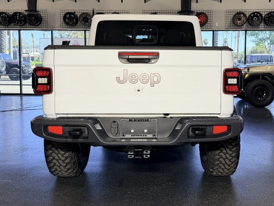 2023 Jeep JT Gladiator - Image 11 of 31
