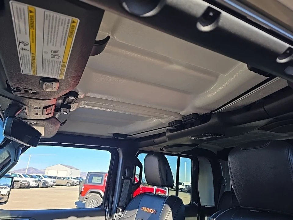 2023 Jeep JT Gladiator - Image 18 of 19
