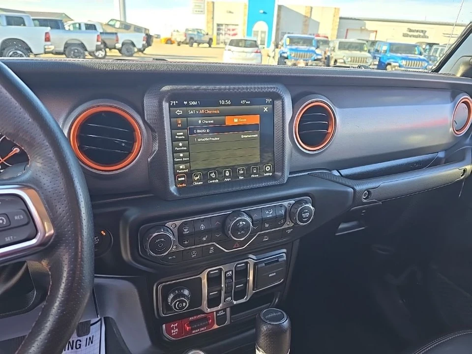 2023 Jeep JT Gladiator - Image 17 of 19