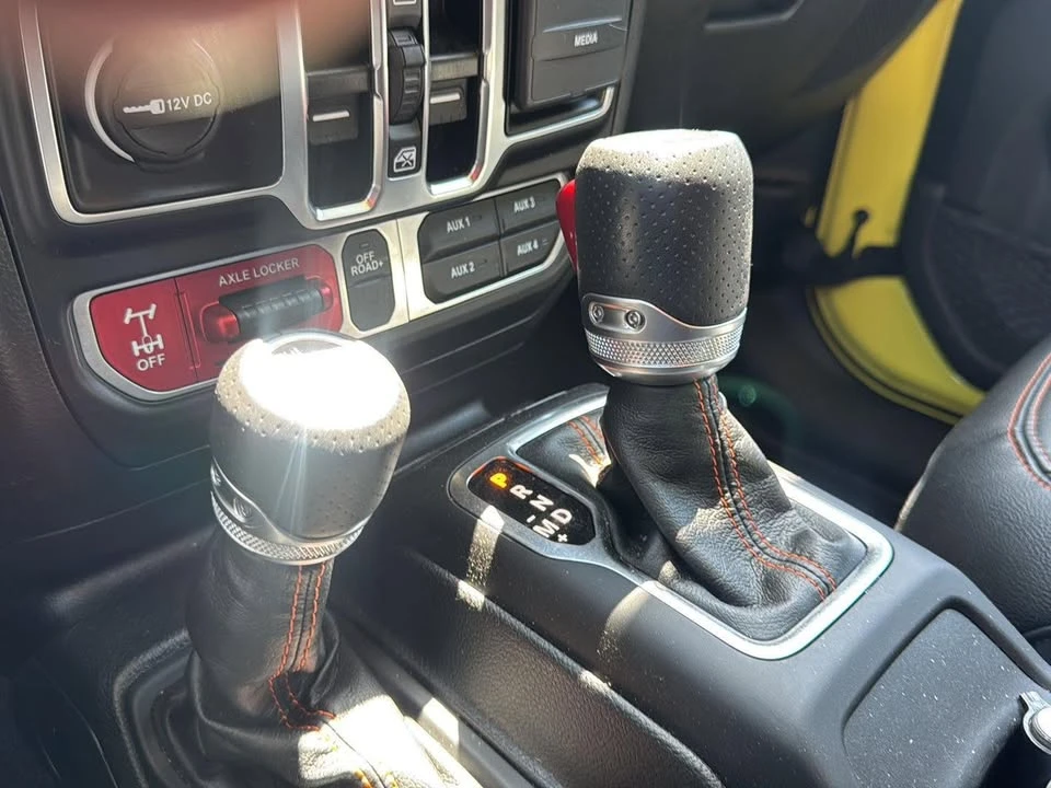 2023 Jeep JT Gladiator - Image 15 of 19