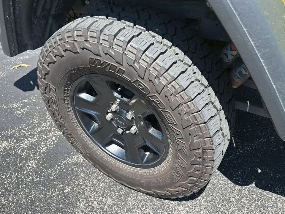 2023 Jeep JT Gladiator - Image 10 of 19